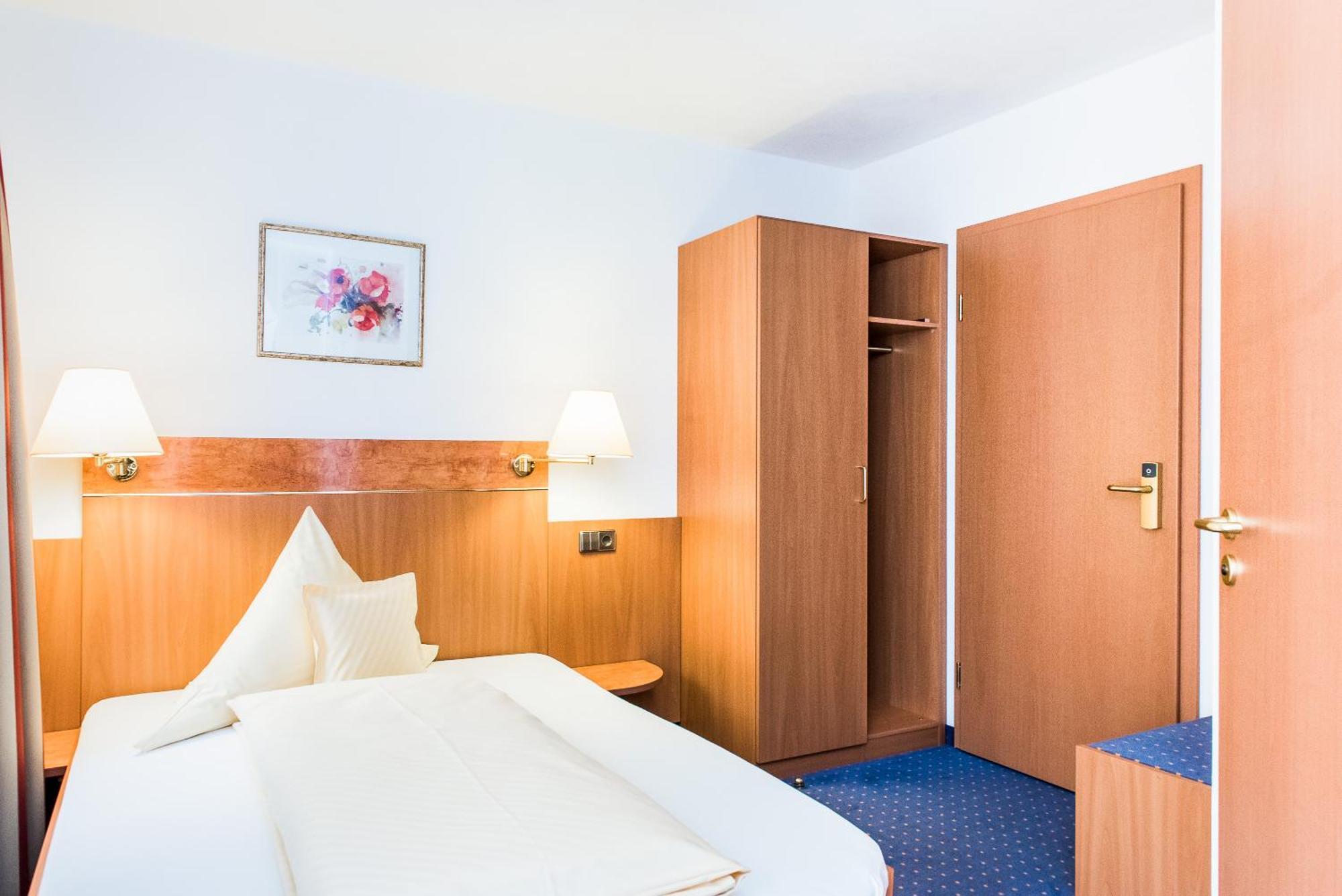 Hydepark Hotell Haidkapelle Exteriör bild